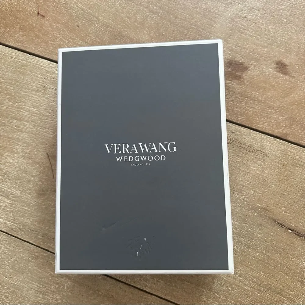 Vera Wang Wedgwood With Love Frame Aqua 4X6 In Original Box